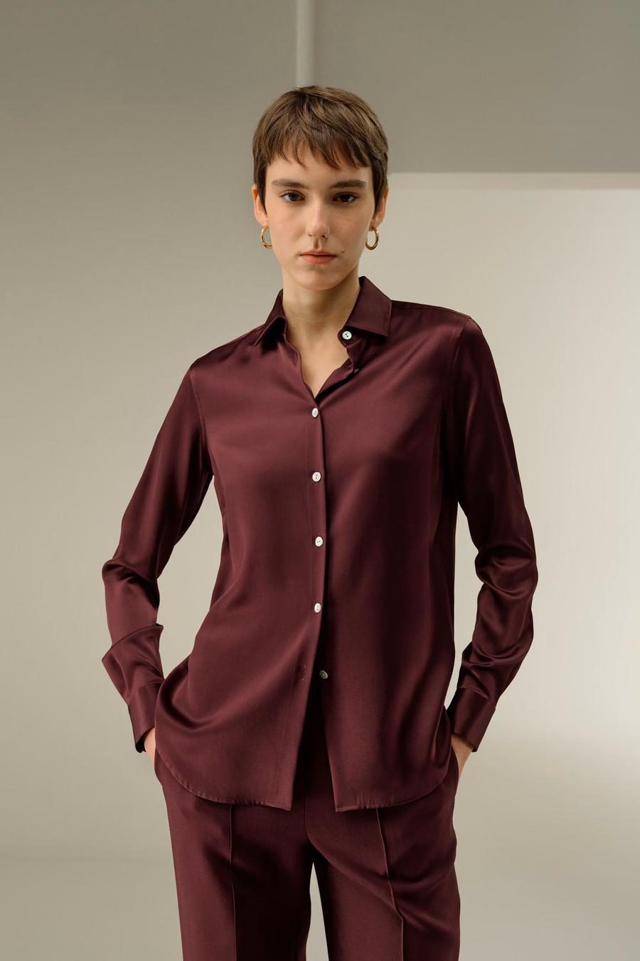 Camicia in seta charmeuse senza tempo