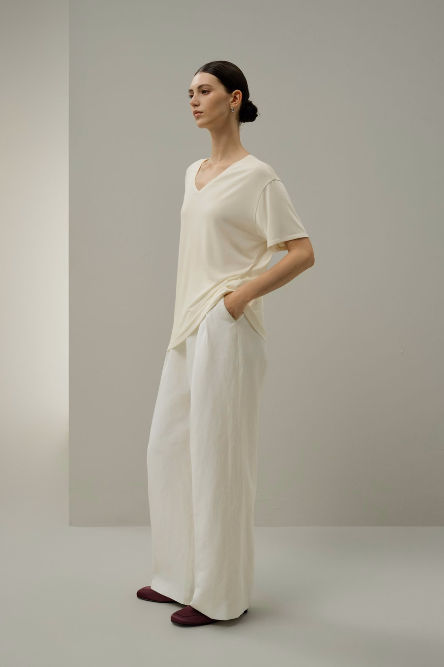 Maglietta Basic a V in Jersey di Seta Breeze