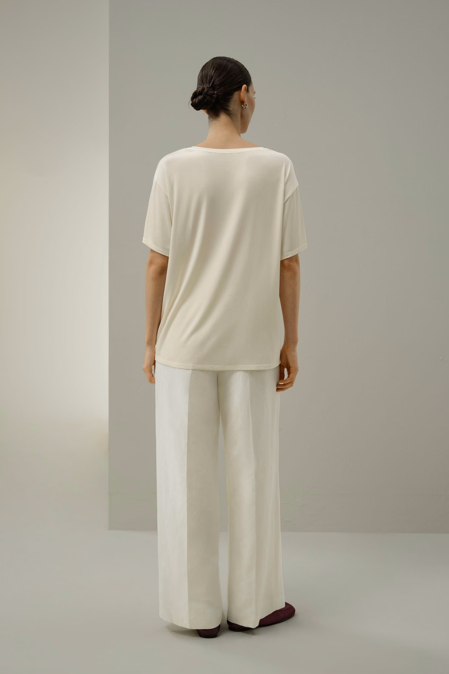 Maglietta Basic a V in Jersey di Seta Breeze