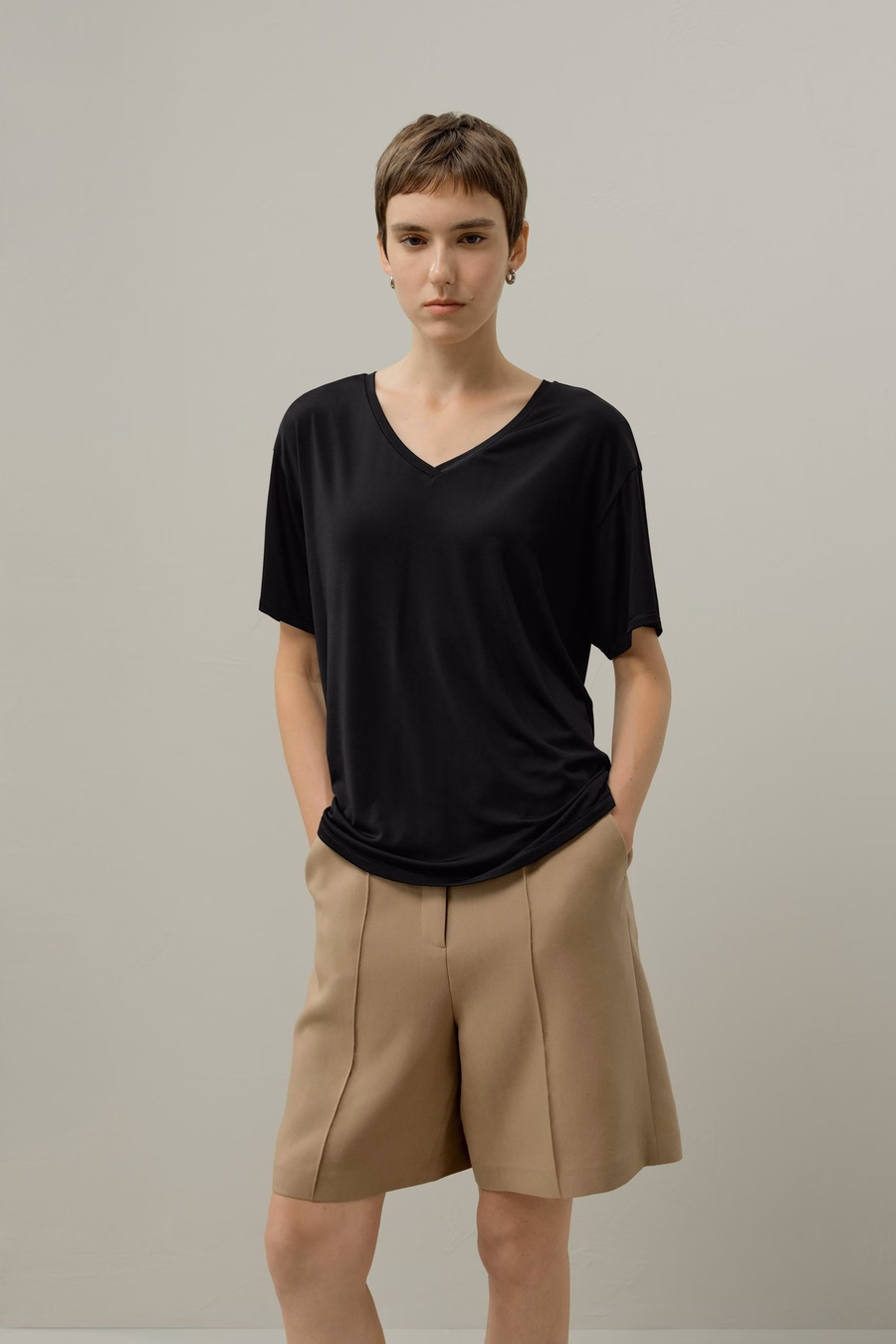 Maglietta Basic a V in Jersey di Seta Breeze