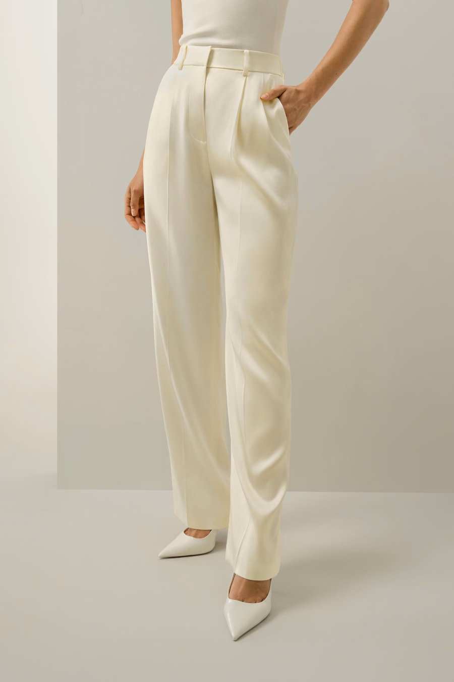 Pantaloni a gamba dritta in charmeuse double-faced