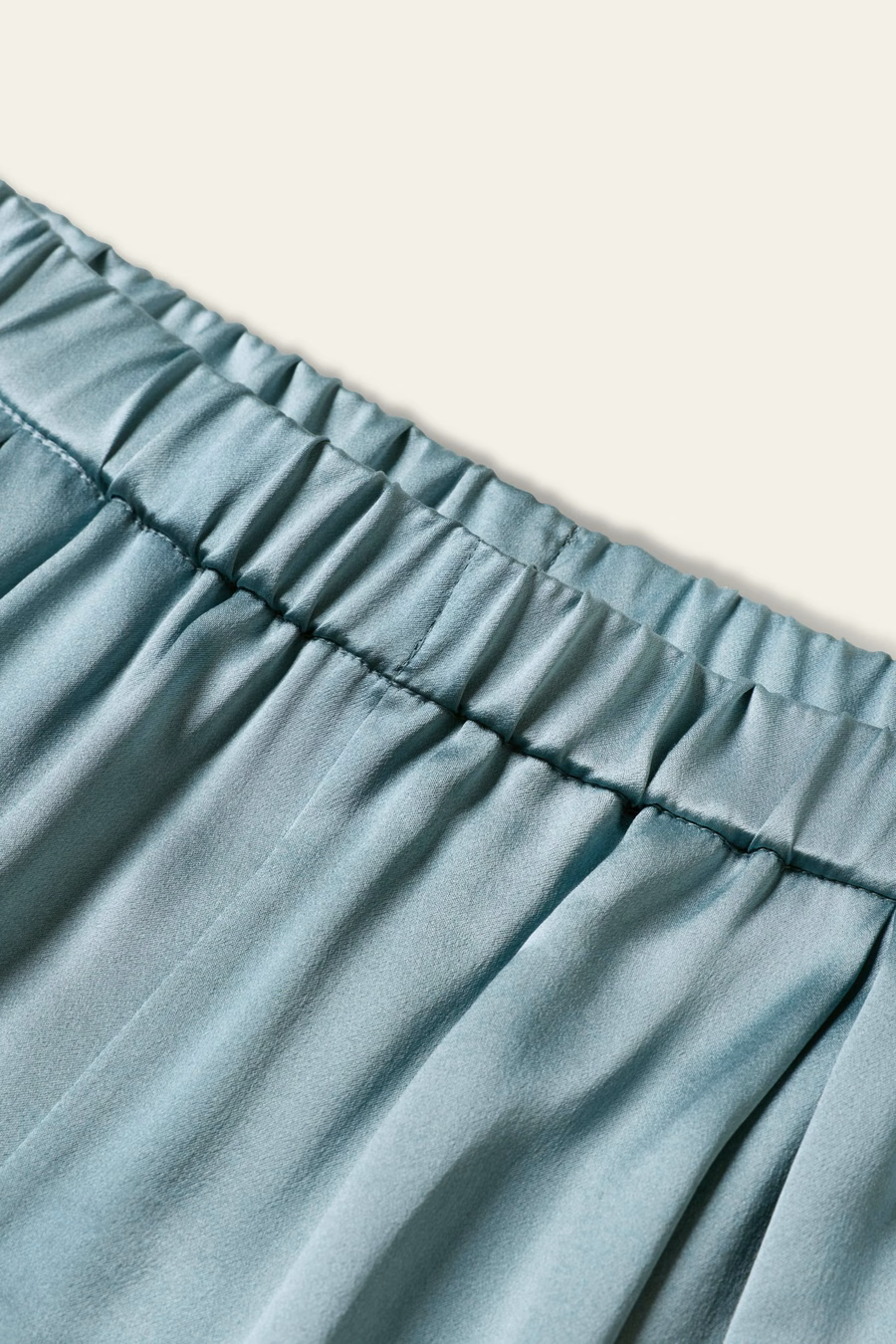 Pantaloni in seta charmeuse a gamba larga