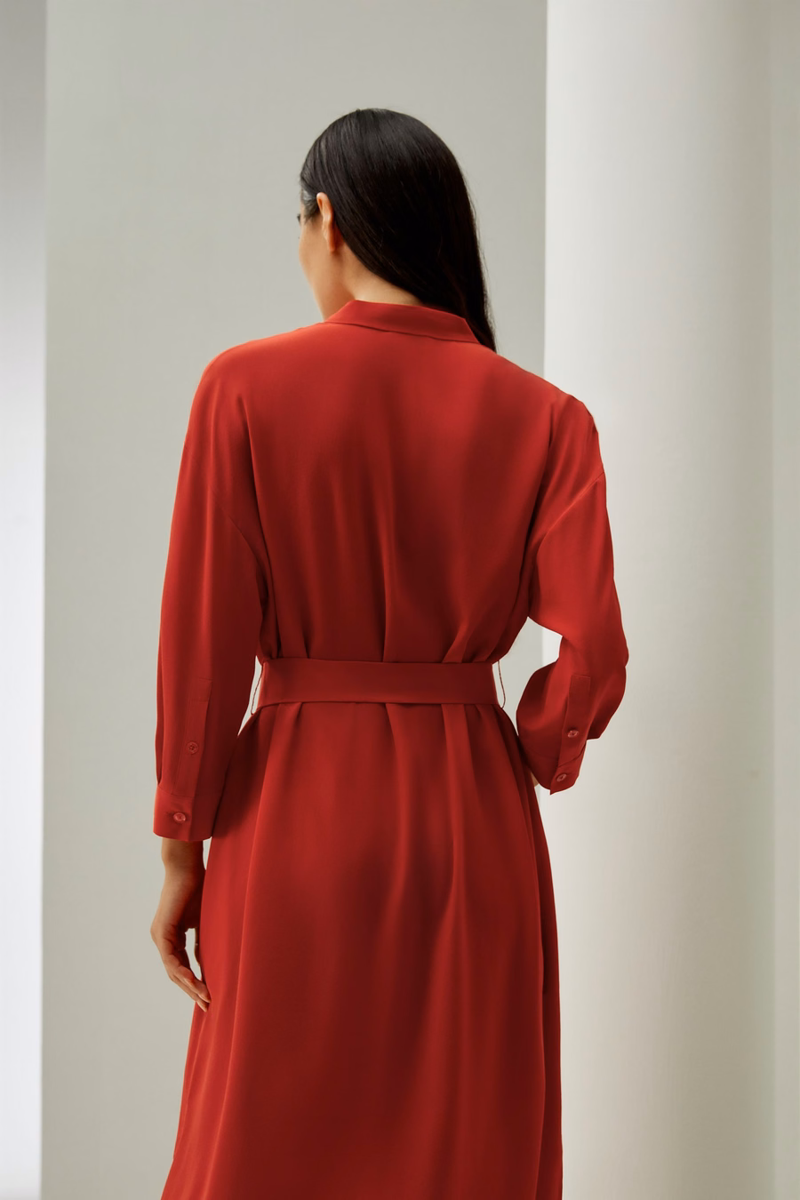 Vestito in seta con tasca laterale