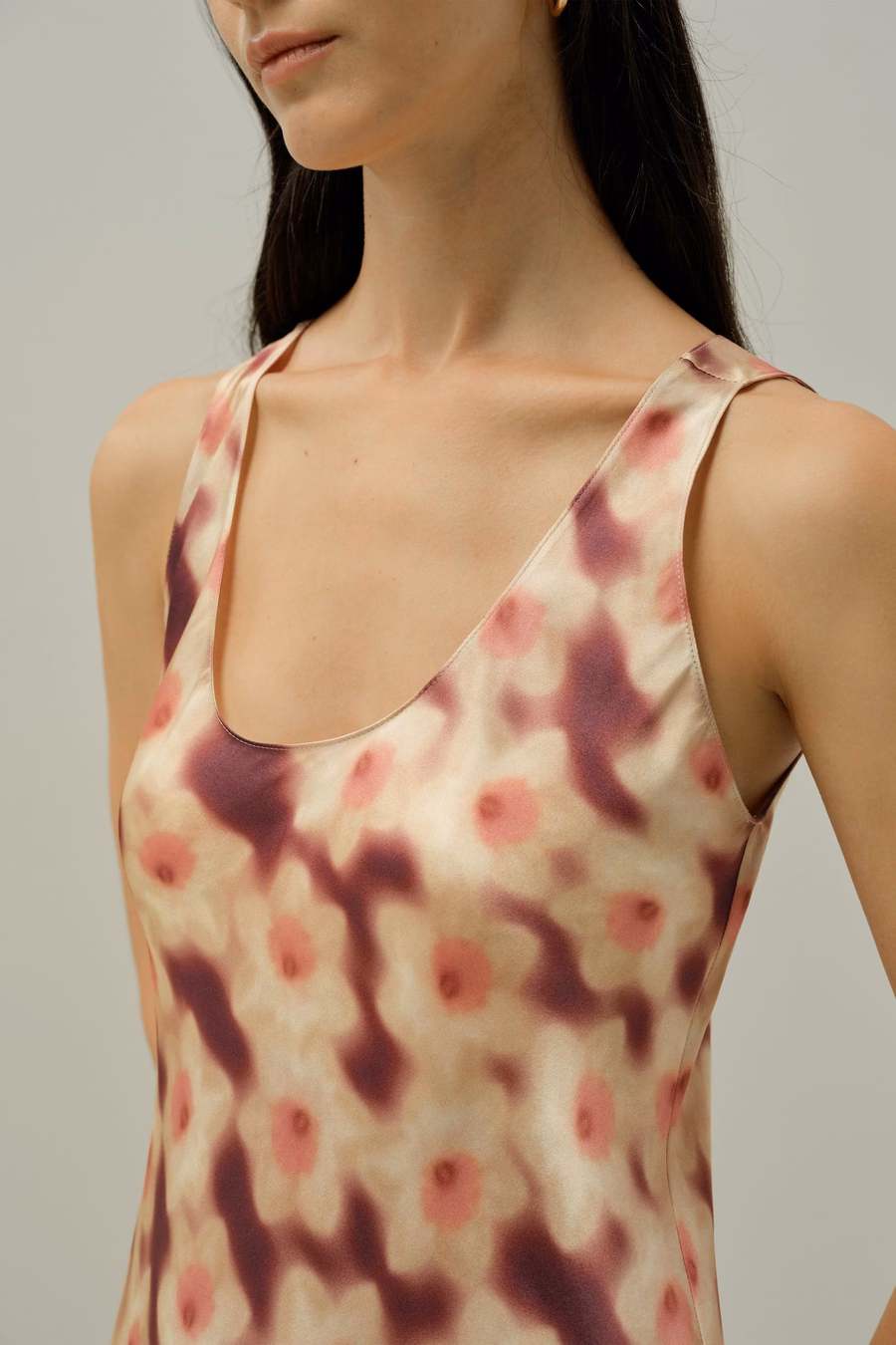 Vestito Profondo a Collo a U - Realizzato con Tessuto Liberty