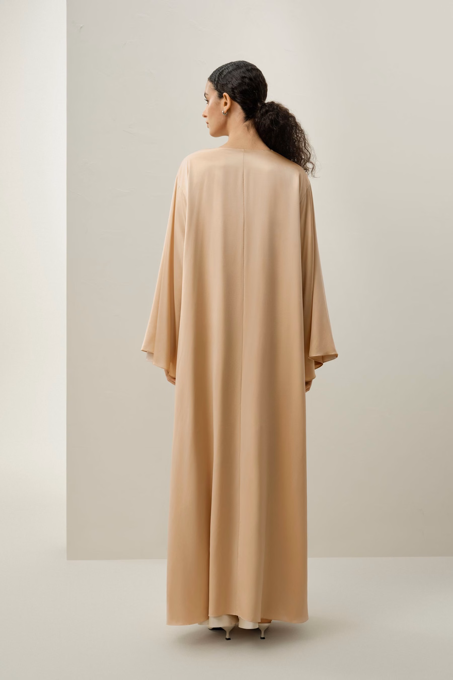 Abaya in Seta Charmeuse