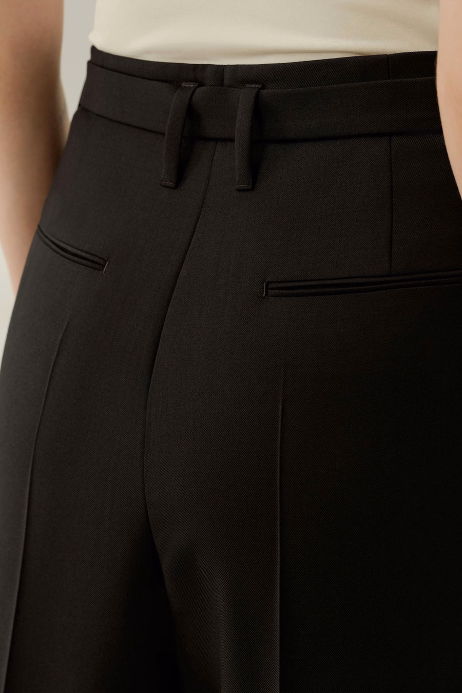Pantaloni a gamba larga in seta e lana a vita alta