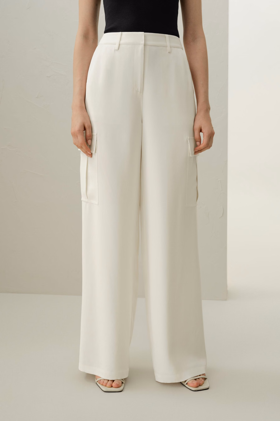 Pantaloni Cargo in Crepe di Seta Bianca