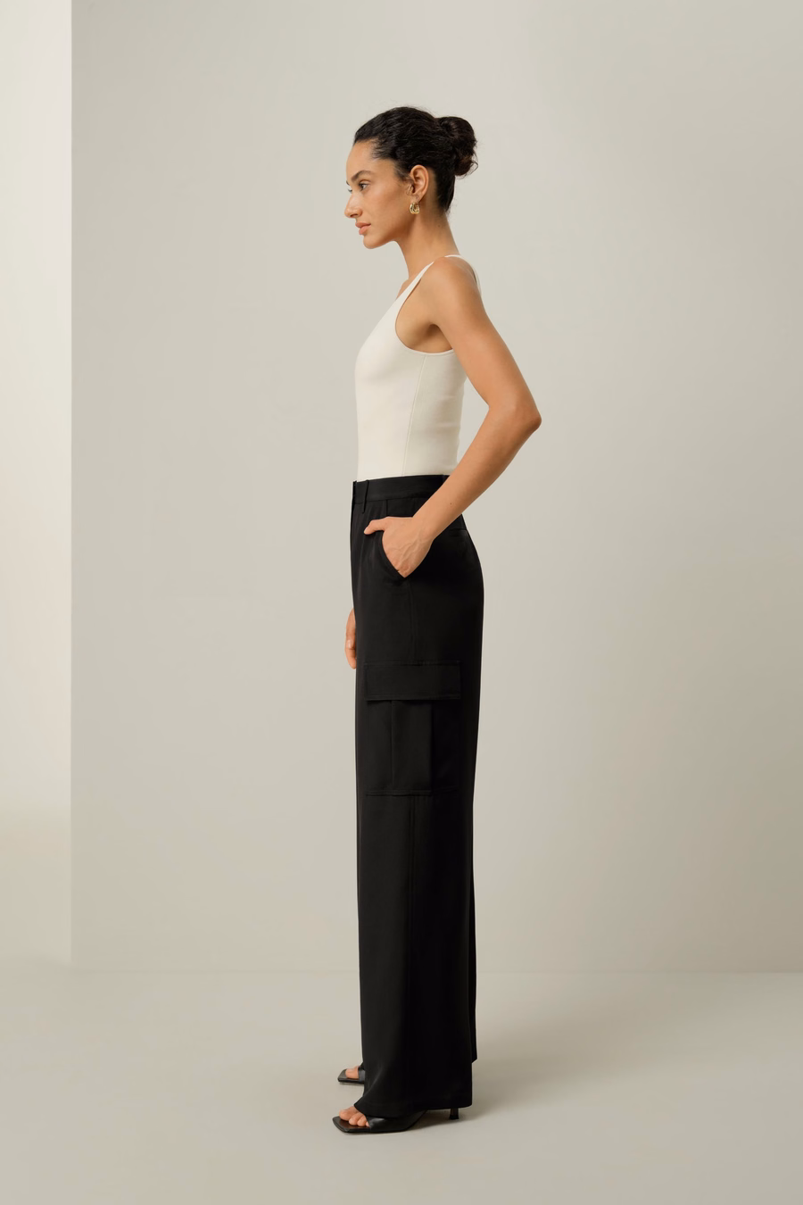 Pantaloni cargo in seta crêpe