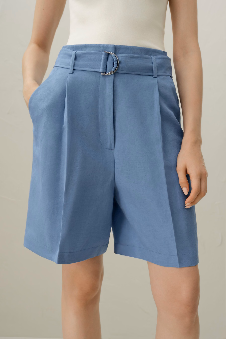Short in Seta e Lino con Cintura