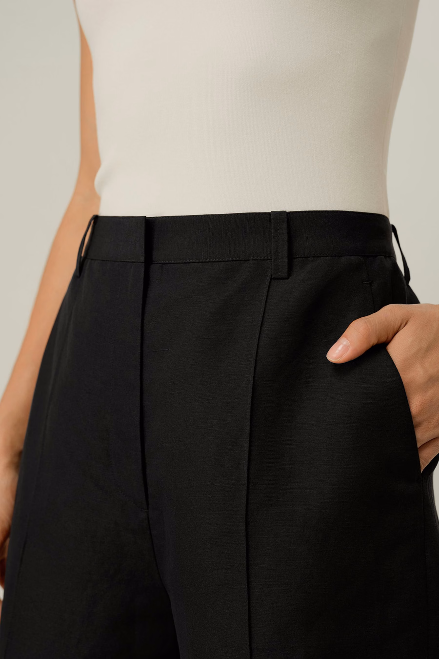 Short in Seta e Lino a Vita Alta