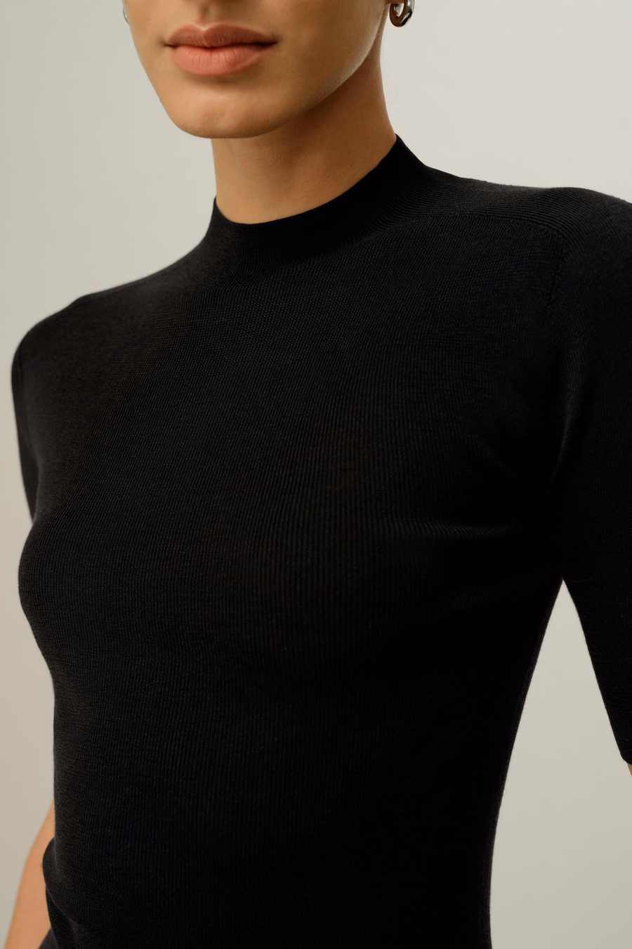 Top in maglia slim-fit in seta e cotone senza soluzione di continuità