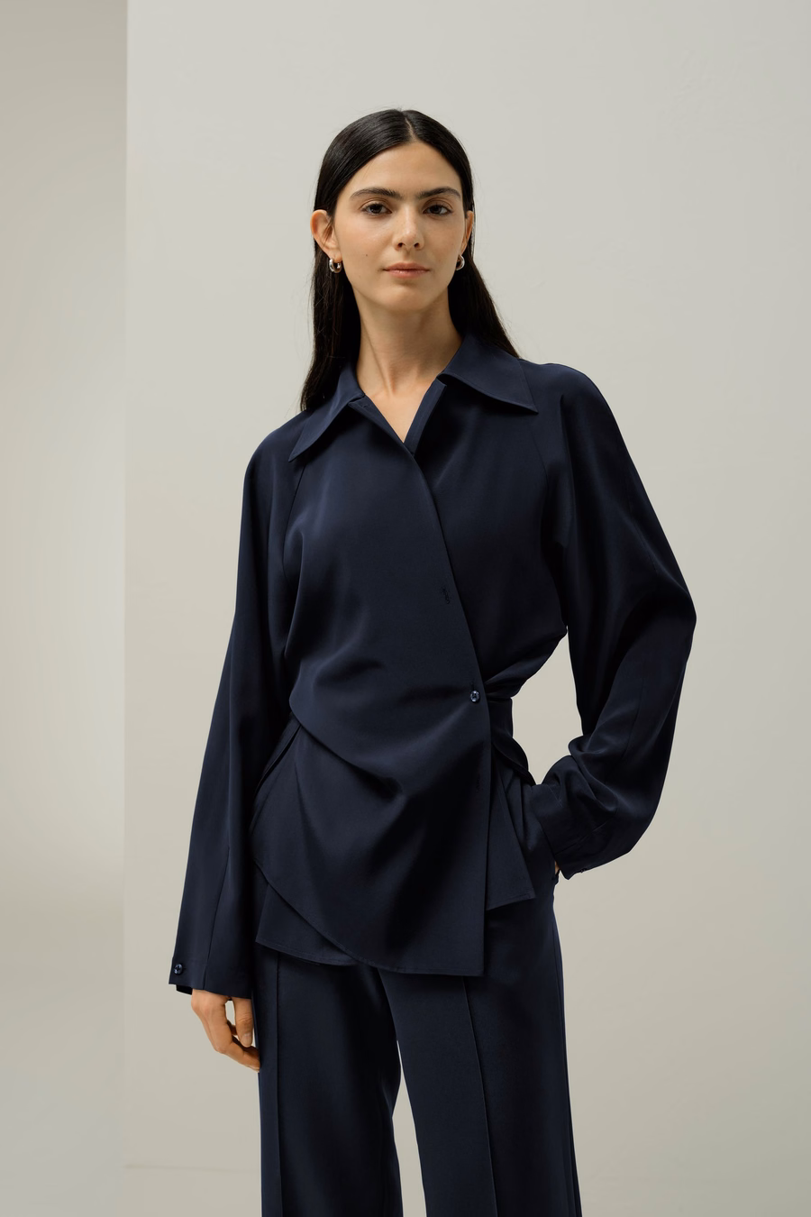Camicia di Seta Multiposizionale