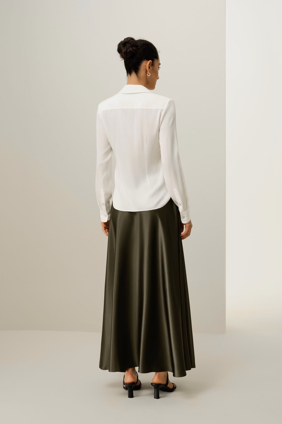 Camicia in seta dalla silhouette elegante