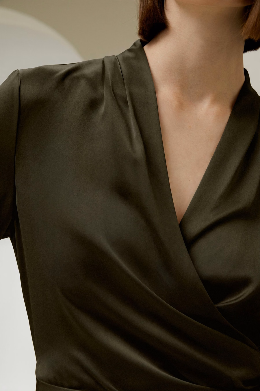 Blusa avvolgente in seta