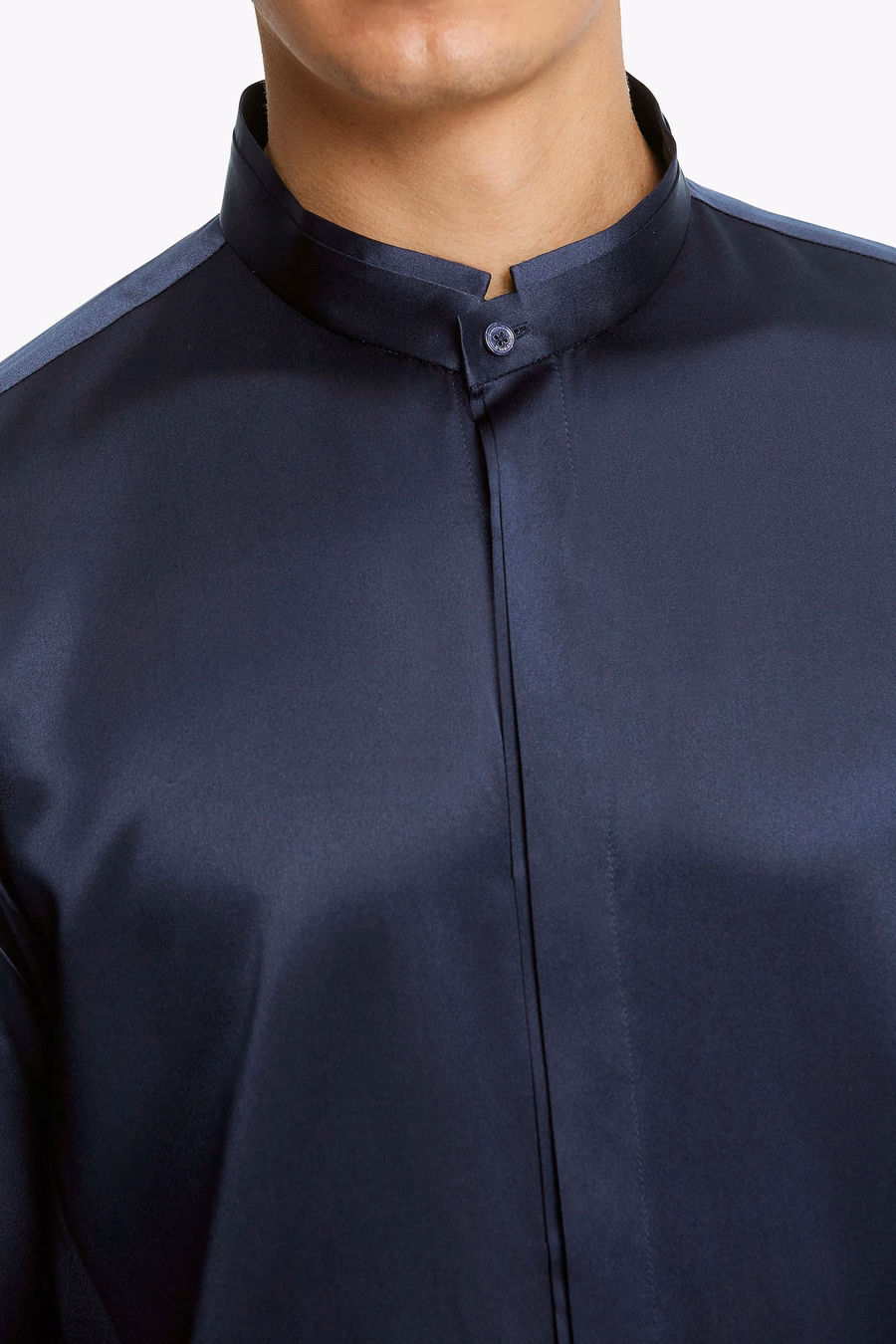 Camicia da Uomo con Patta Nascosta in Setoso Classico