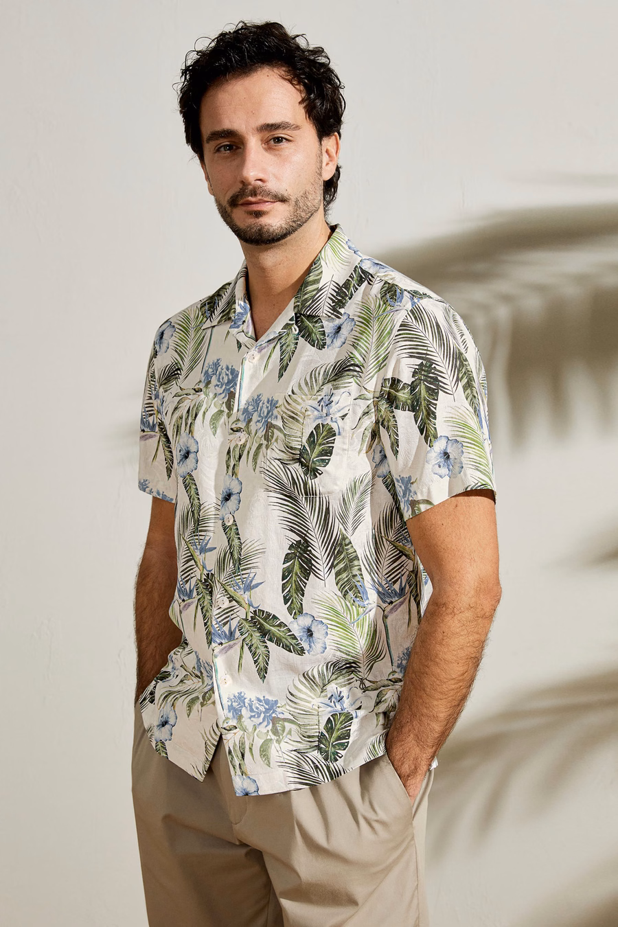 Camicia tropicale per crociera hawaiana