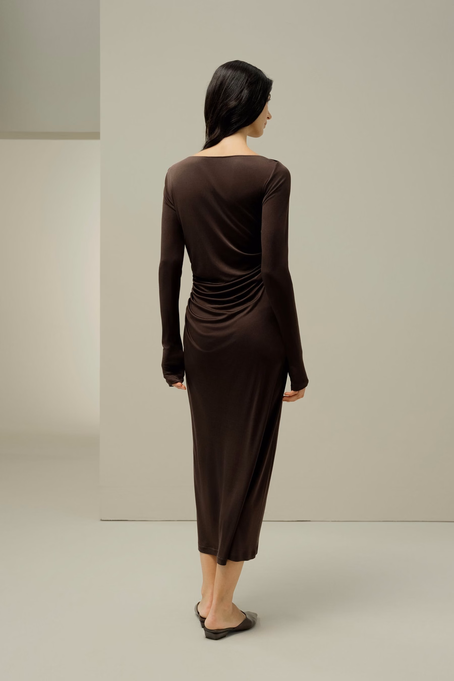 Elegante Abito Midi in Jersey di Seta