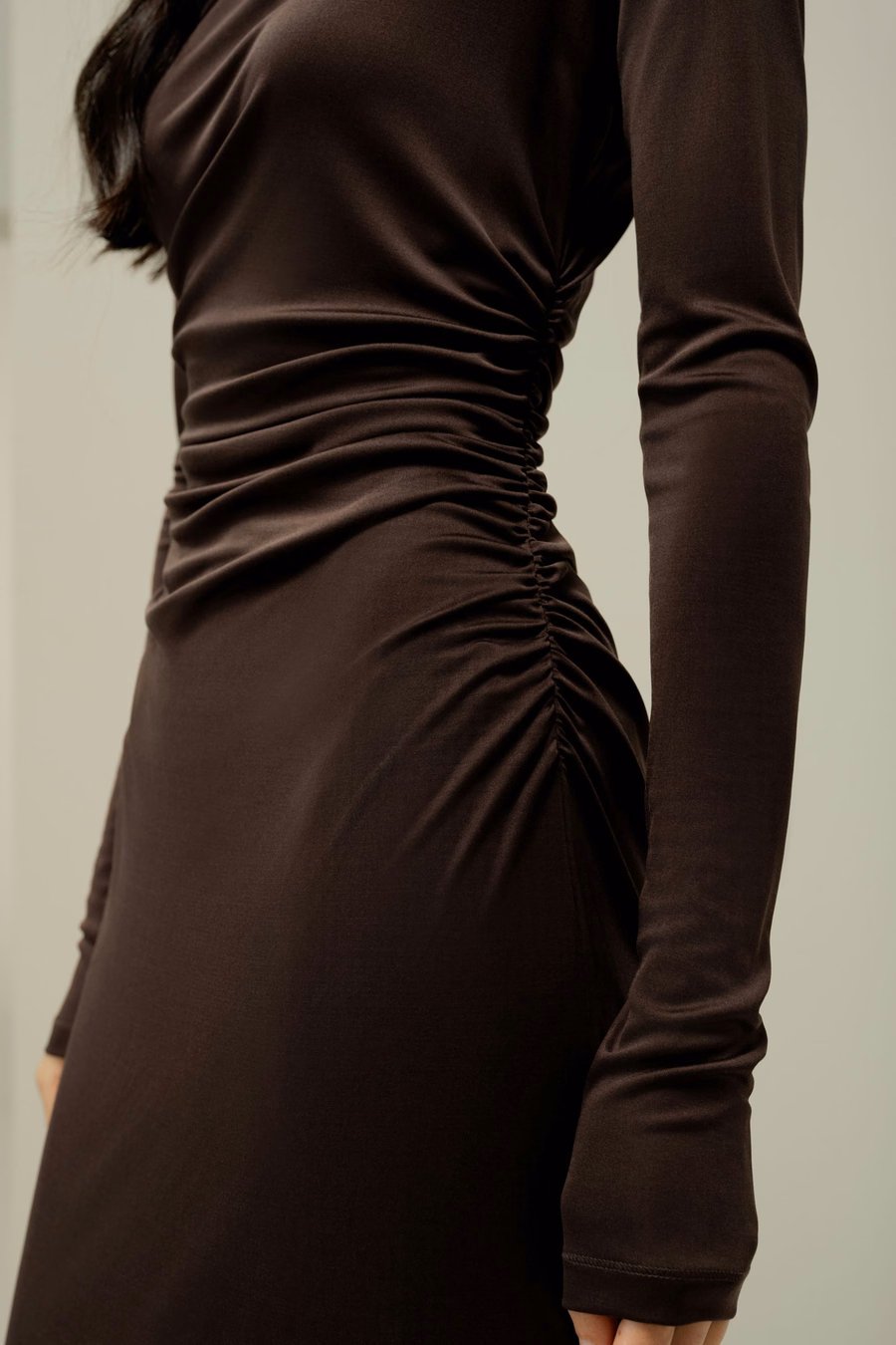 Elegante Abito Midi in Jersey di Seta