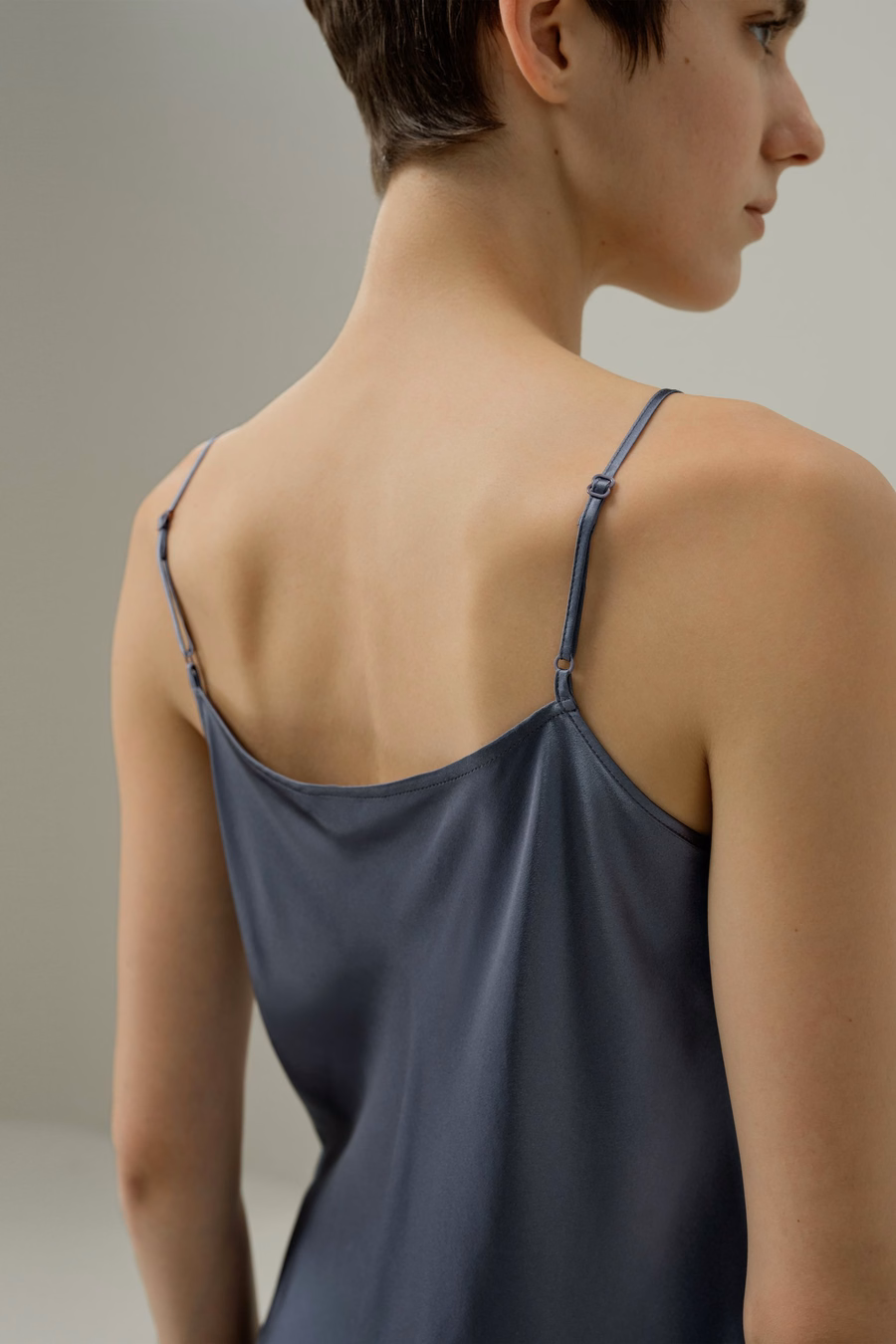 Camisola in seta con pizzo
