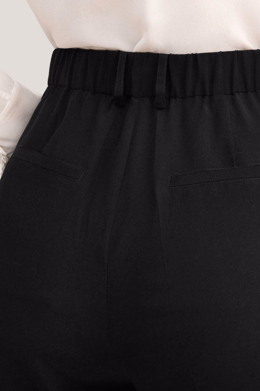 Pantaloni in Seta Tapered Con Inserto