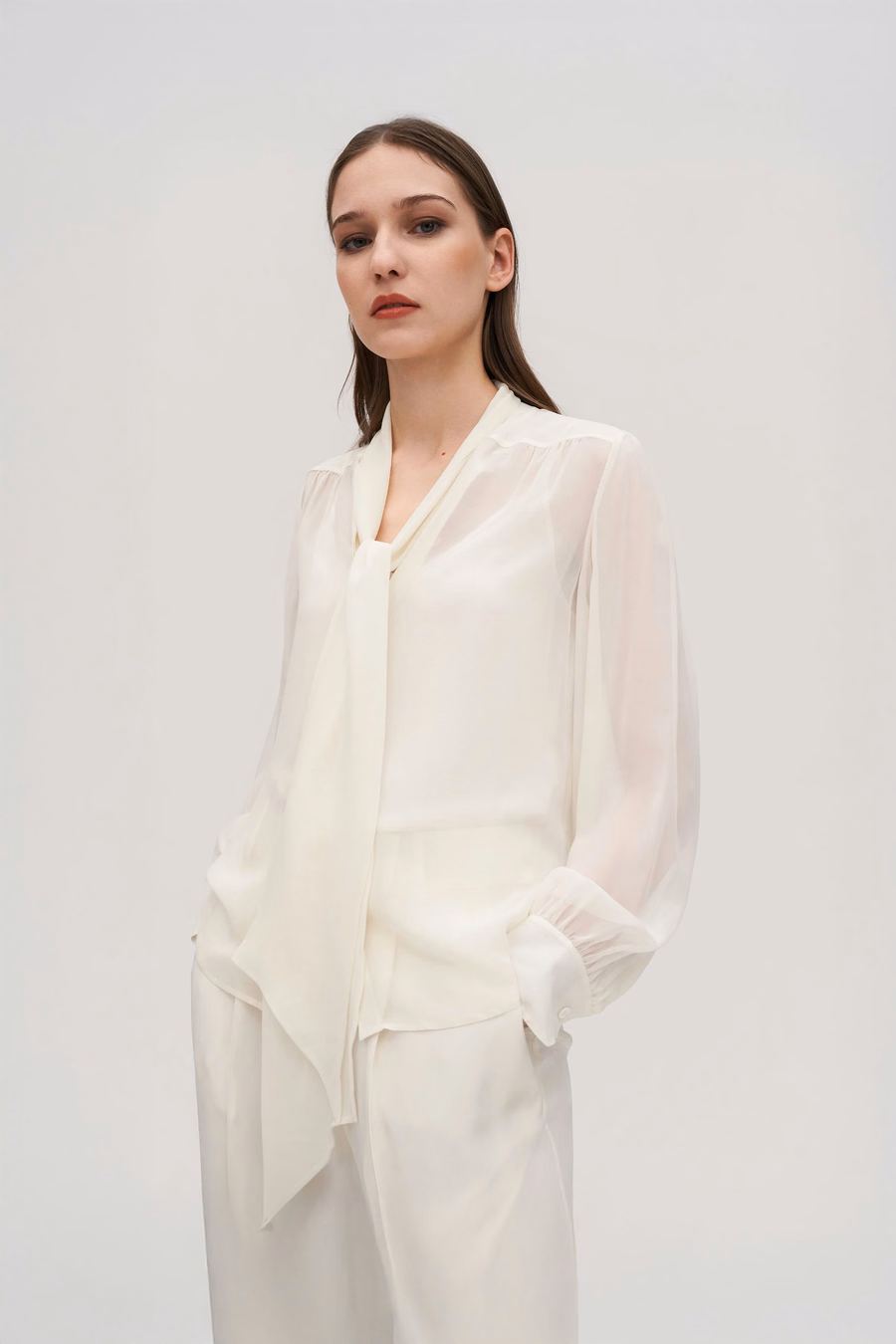 Blusa in Seta Jasmine con Papillon