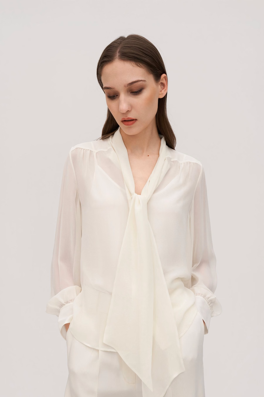 Blusa in Seta Jasmine con Papillon