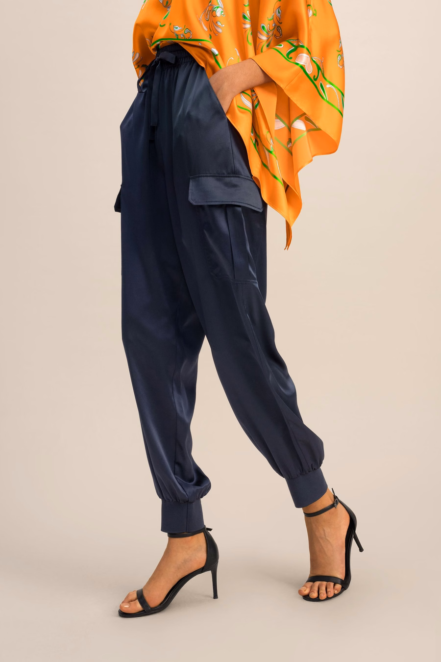 Pantaloni di seta safari