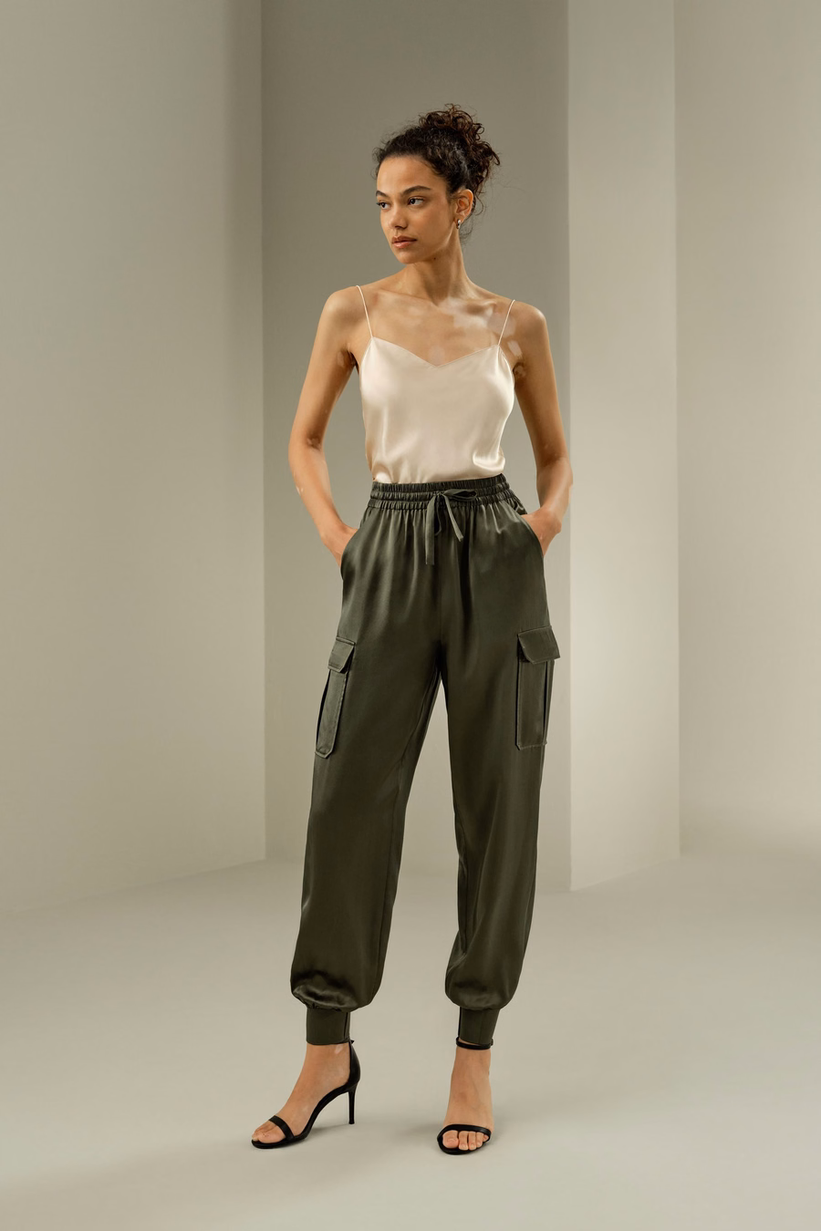 Pantaloni di seta safari