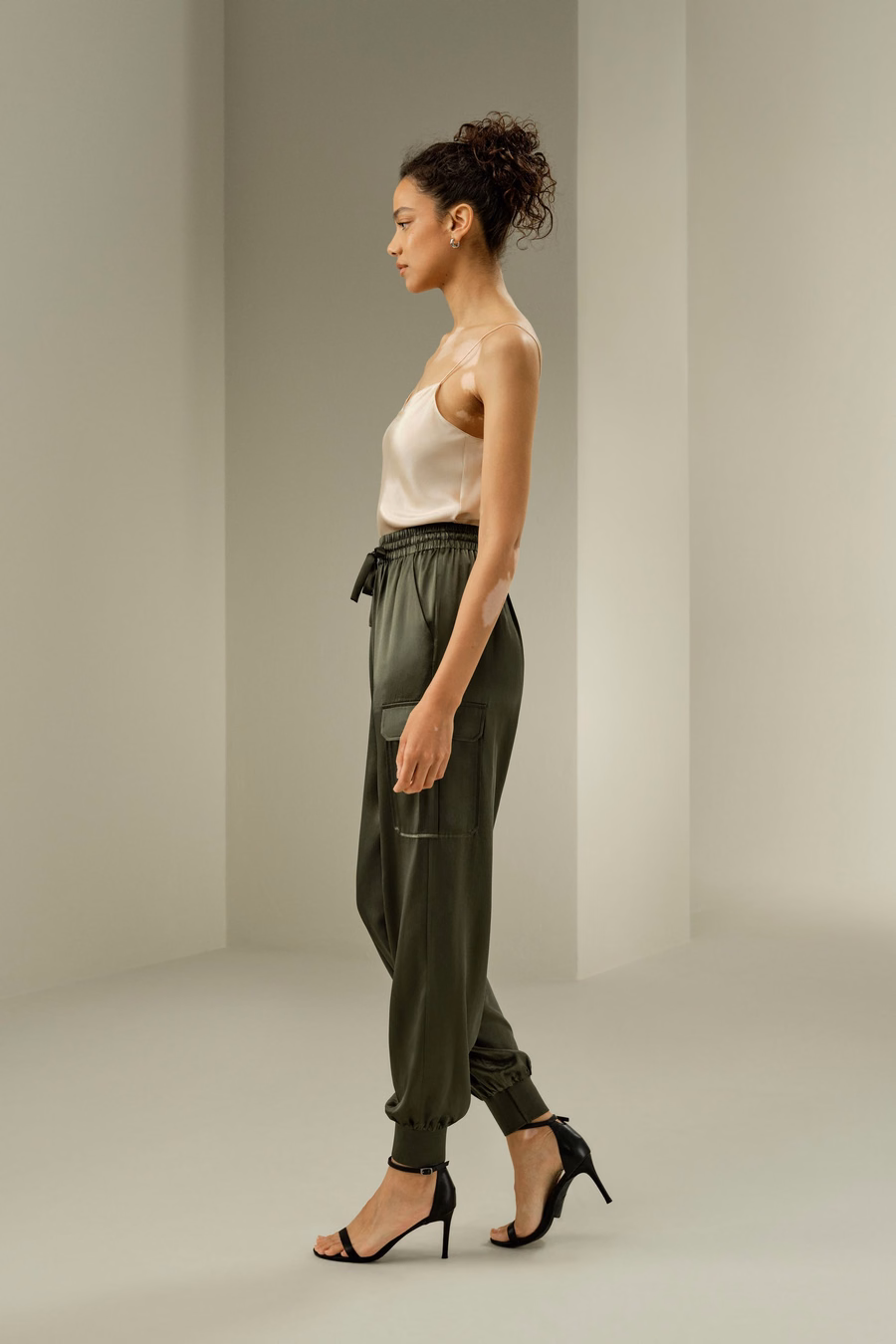 Pantaloni di seta safari