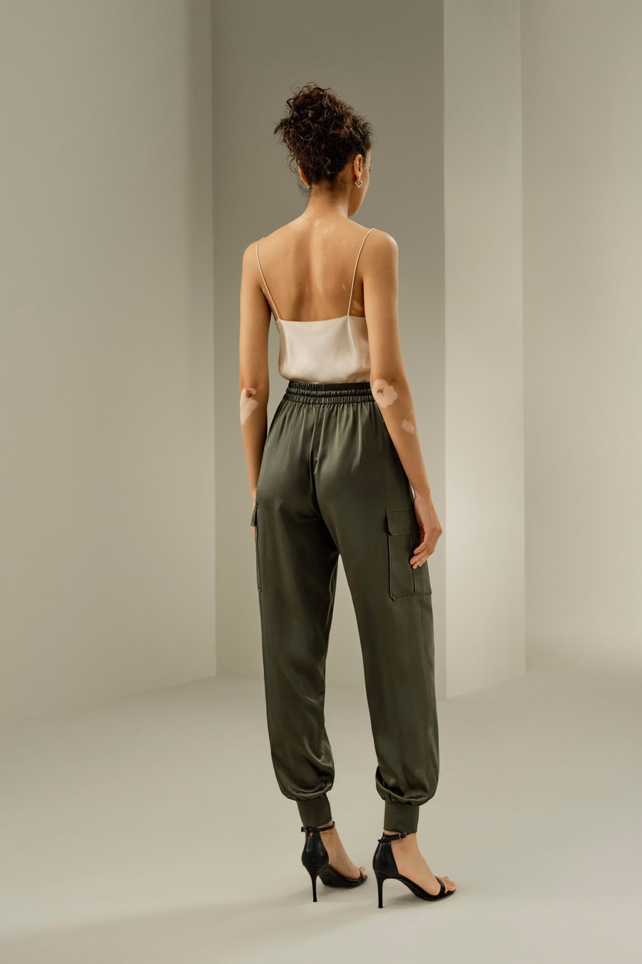 Pantaloni di seta safari
