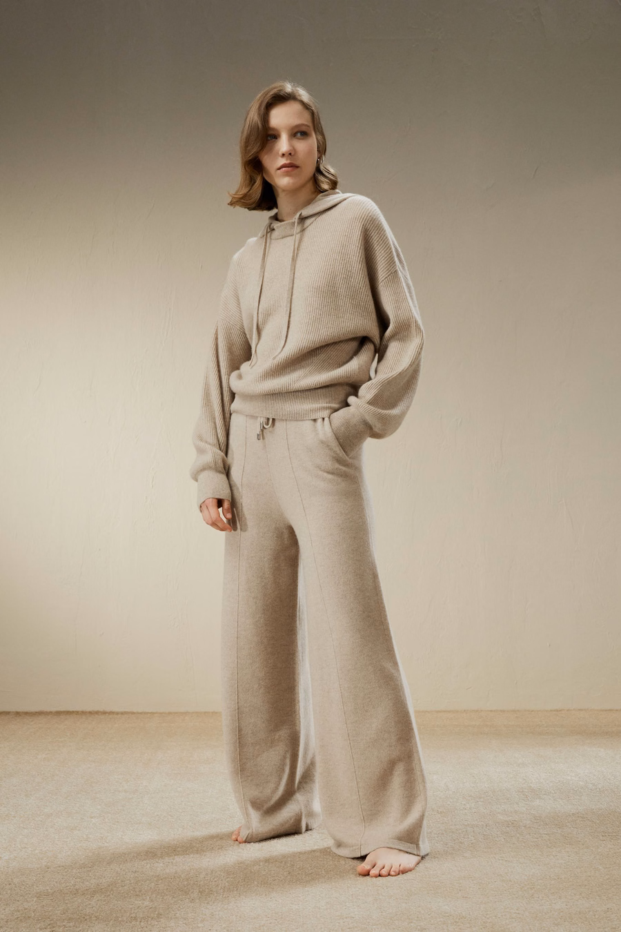 Eshe 2-in-1 Cashmere Staccabile Hoodie