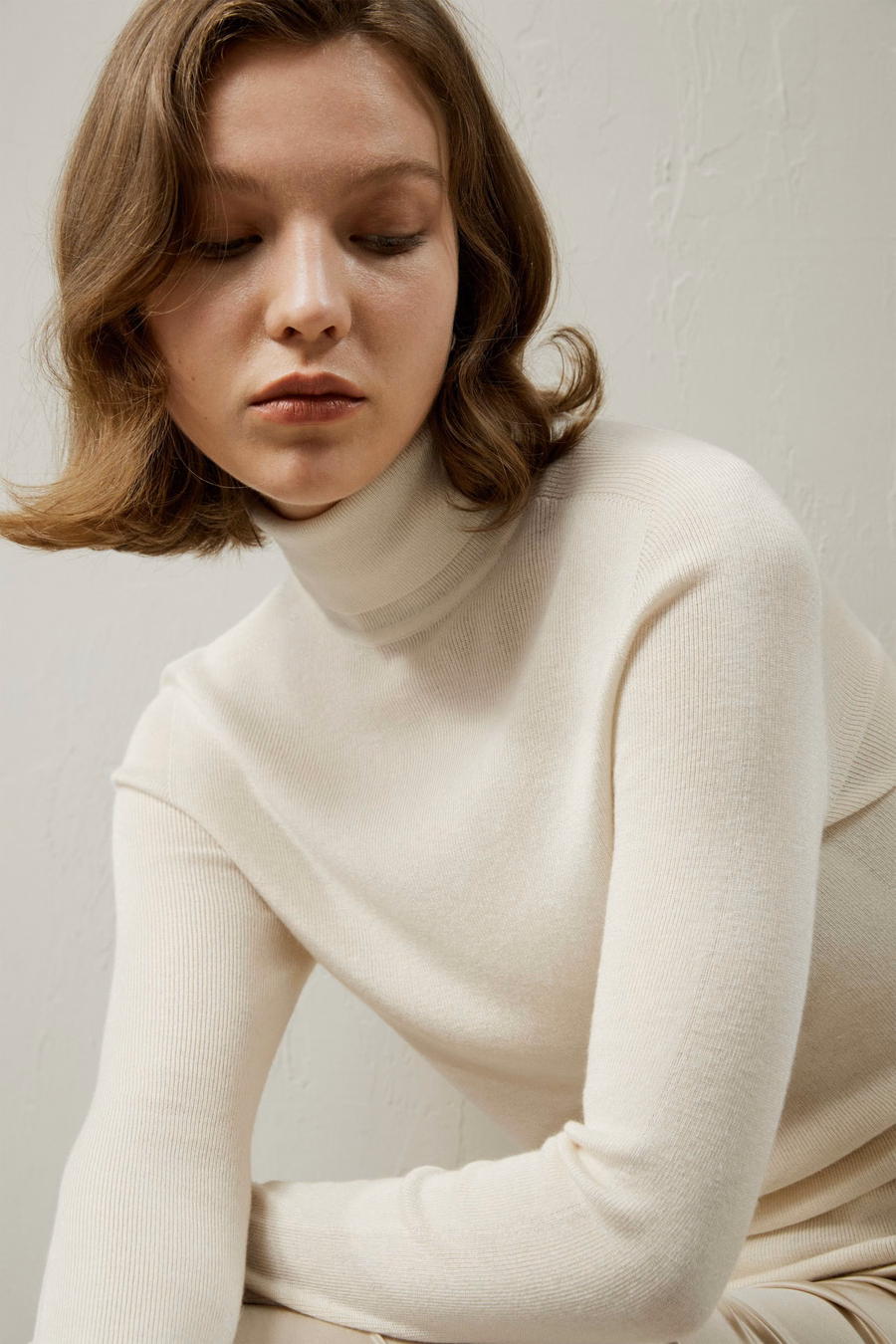 Maglione a collo alto in misto seta e cashmere senza cuciture