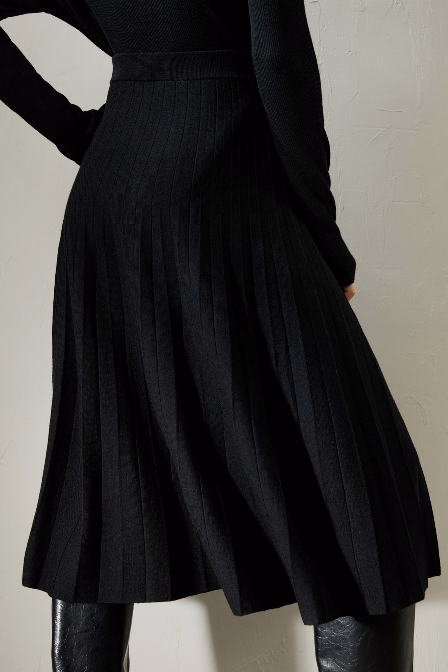 Gonna in merino ultra fine per universitari