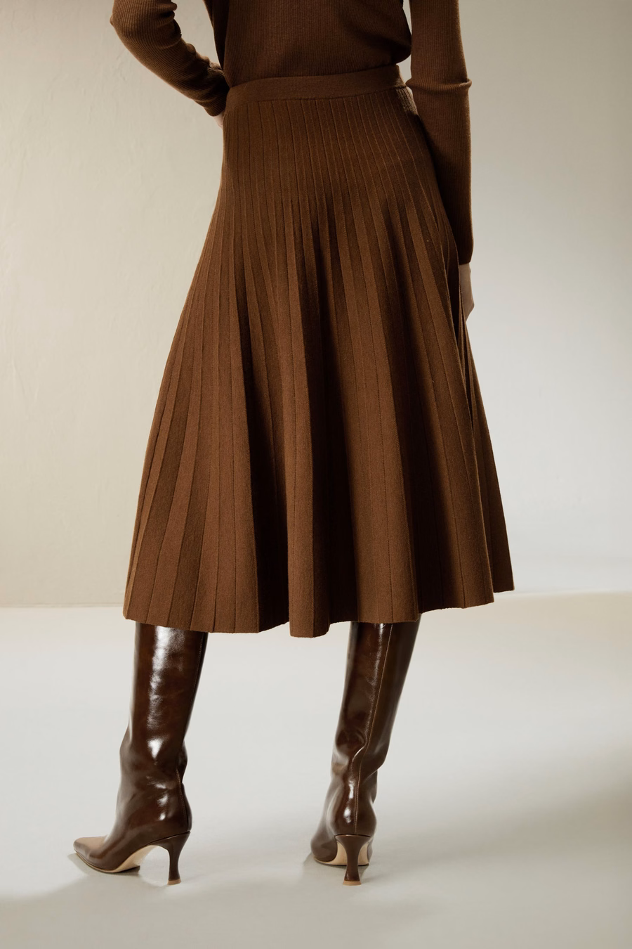 Gonna in merino ultra fine per universitari