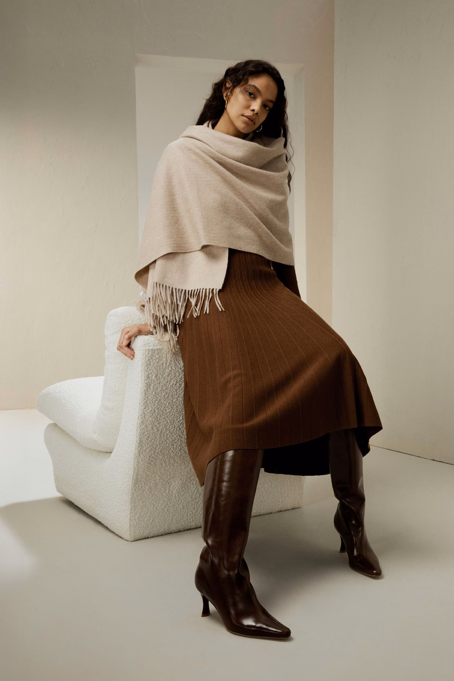 Gonna in merino ultra fine per universitari