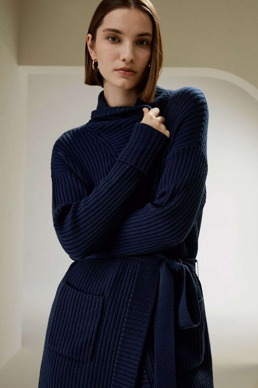 Cardigan con colletto a scialle in lana merino