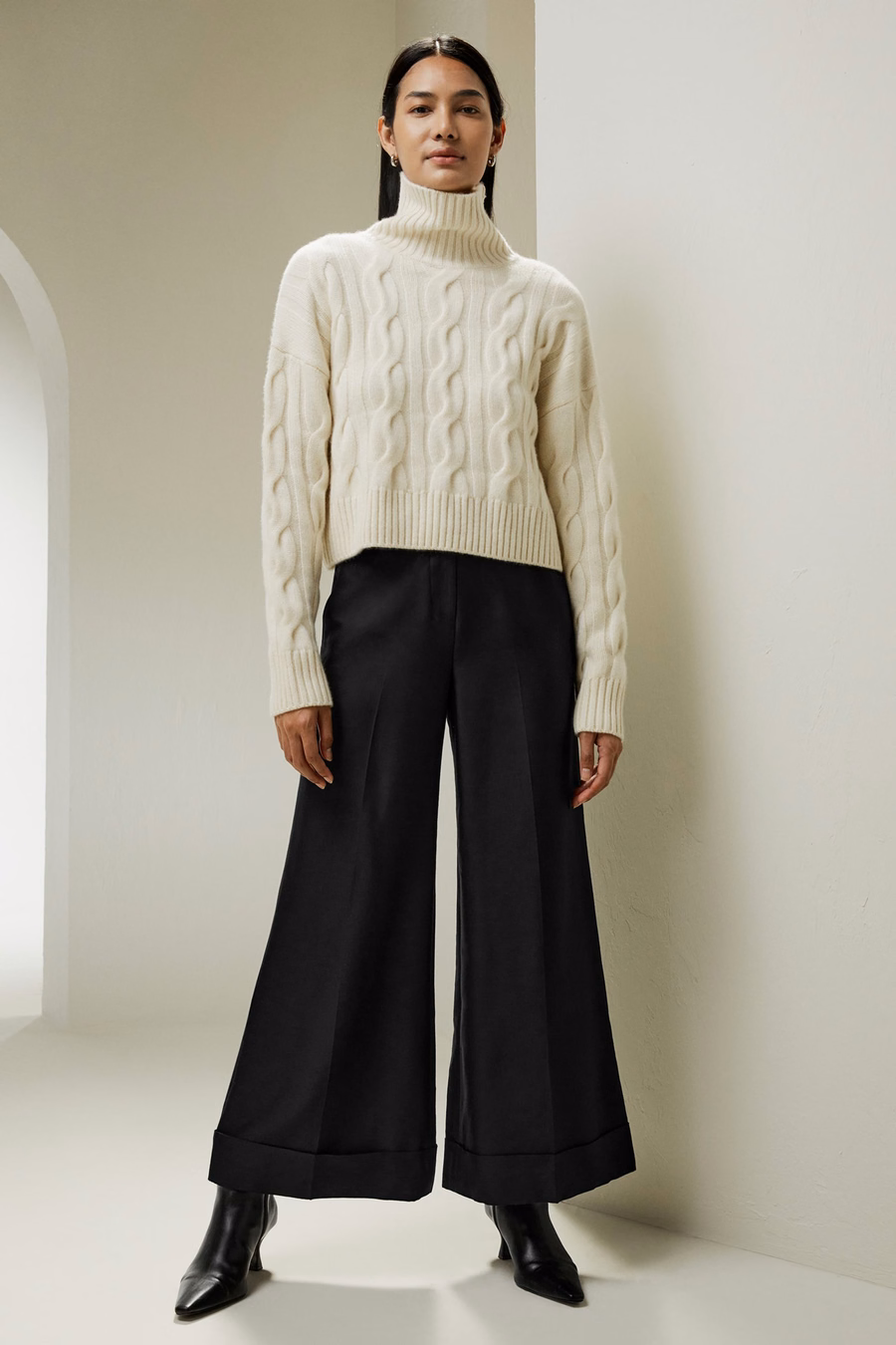 Maglione a collo alto in cashmere a maglia cable
