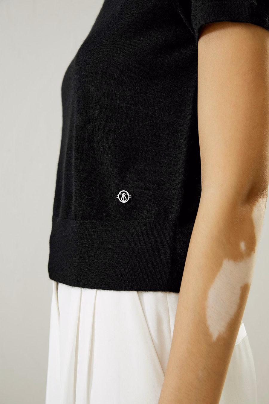 Maglione in cashmere con scollo rotondo