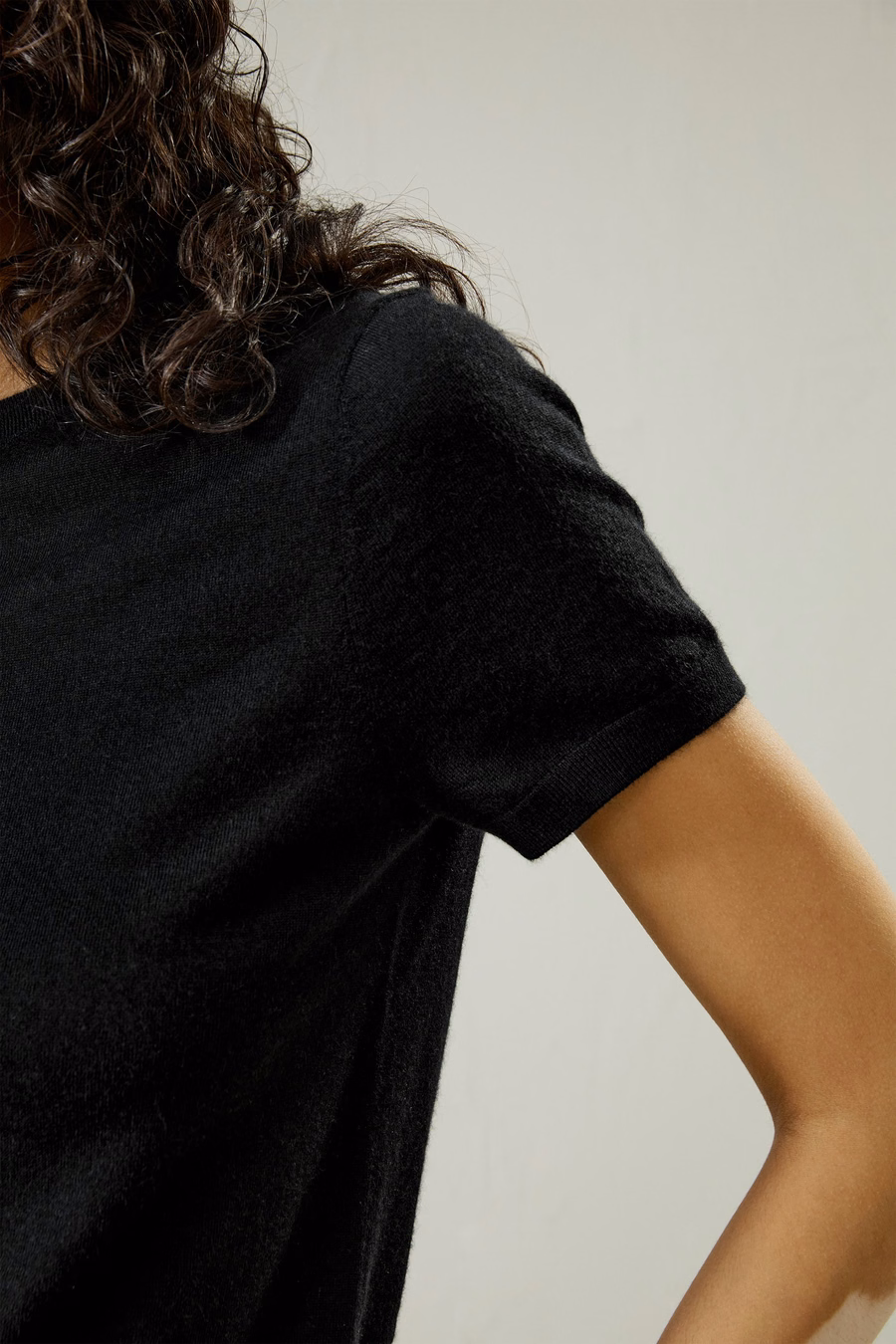 Maglione in cashmere con scollo rotondo