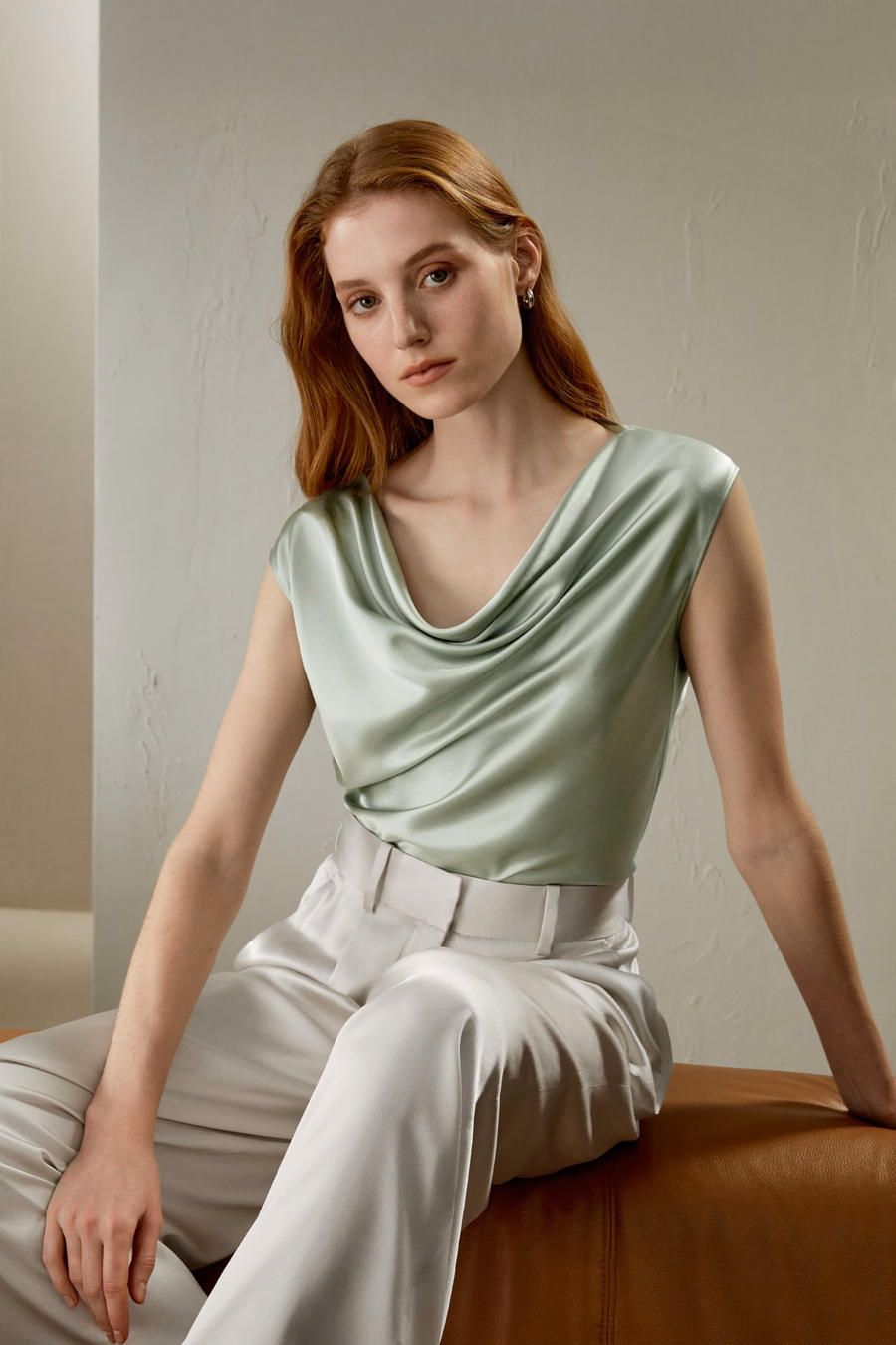 Top con Collo a Cowl in Seta Charmeuse
