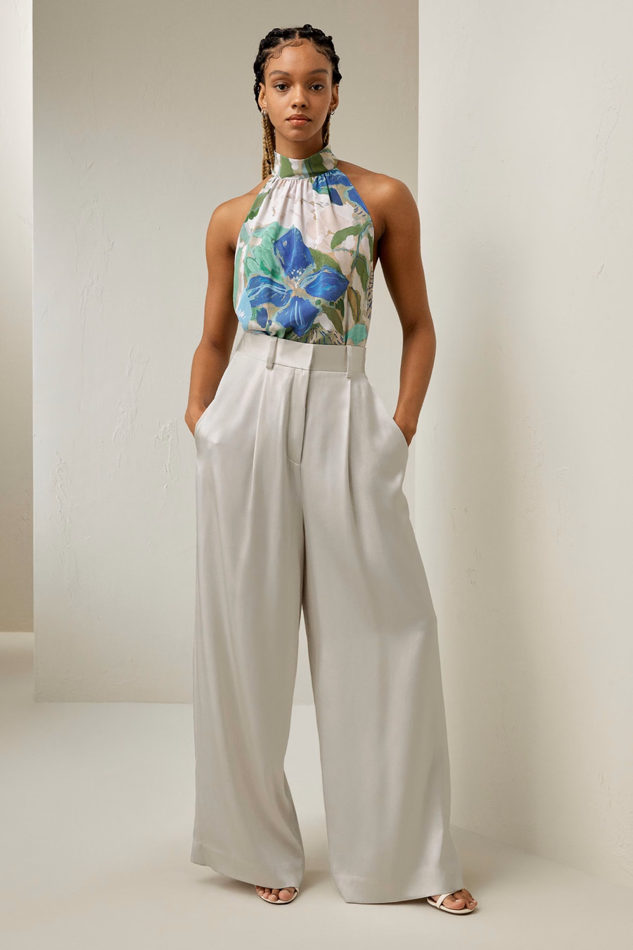 Top in seta Praslin con collo alto