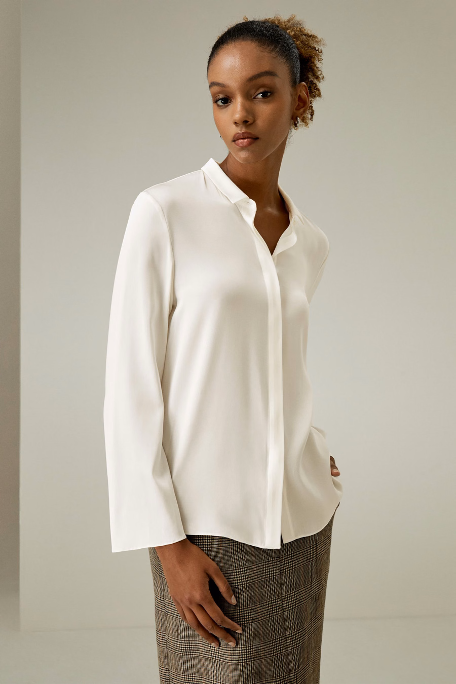 Camicia in Seta con Colletto Classico