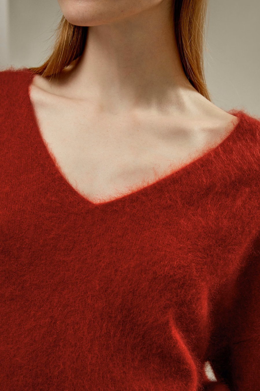 Pull in cashmere con scollo a V spazzolato