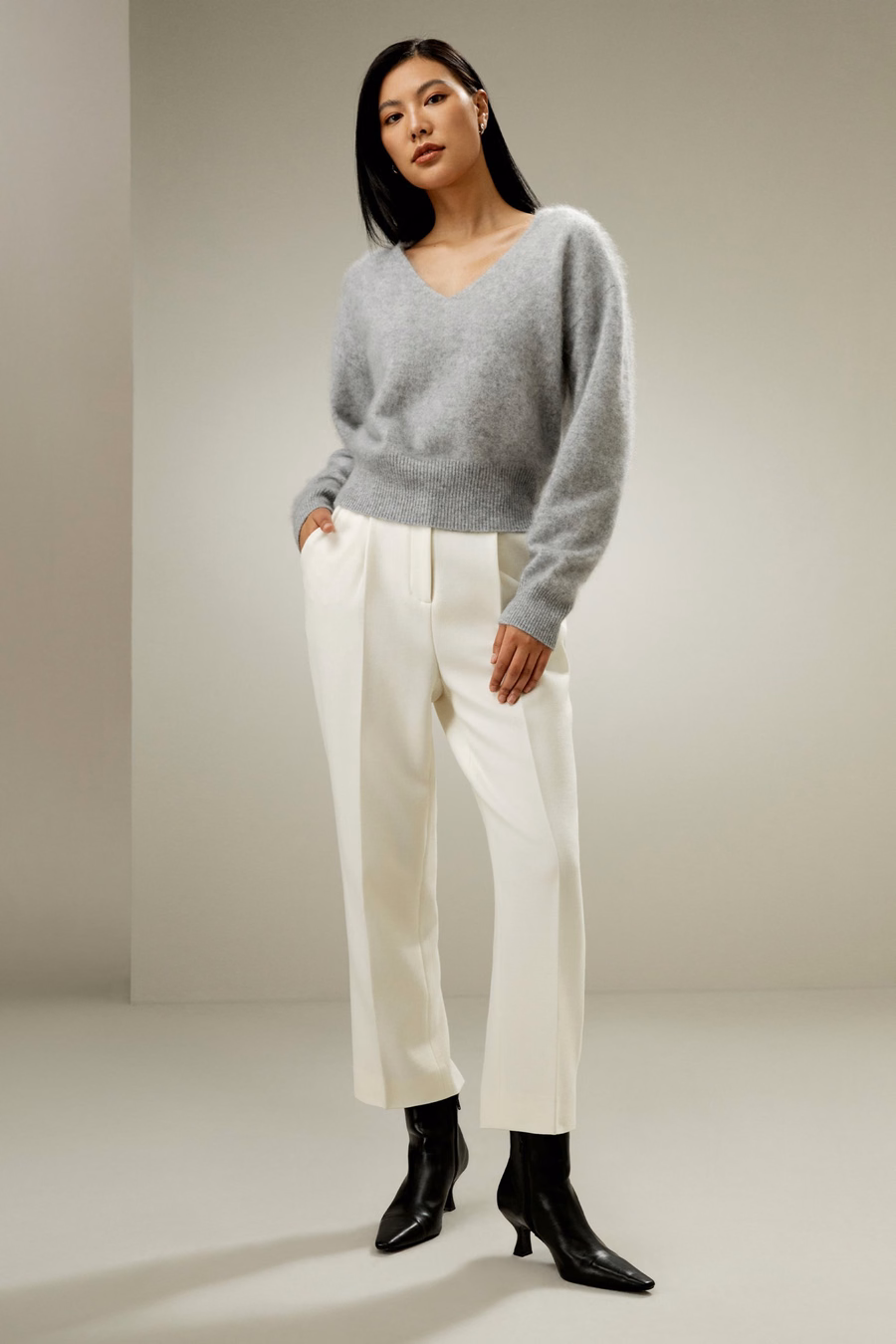 Pull in cashmere con scollo a V spazzolato