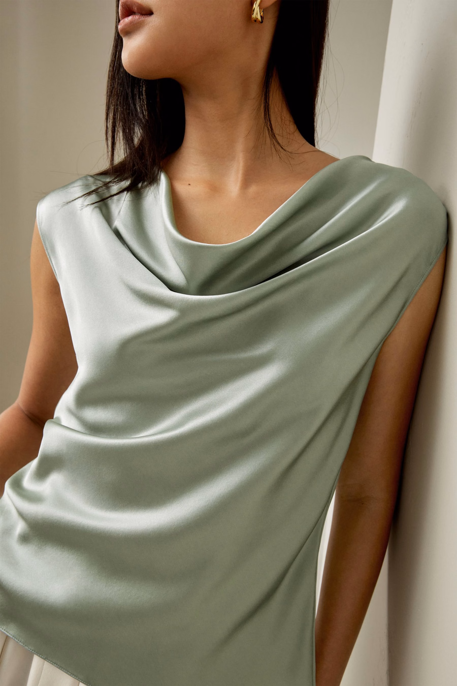 Top con Collo a Cowl in Seta Charmeuse