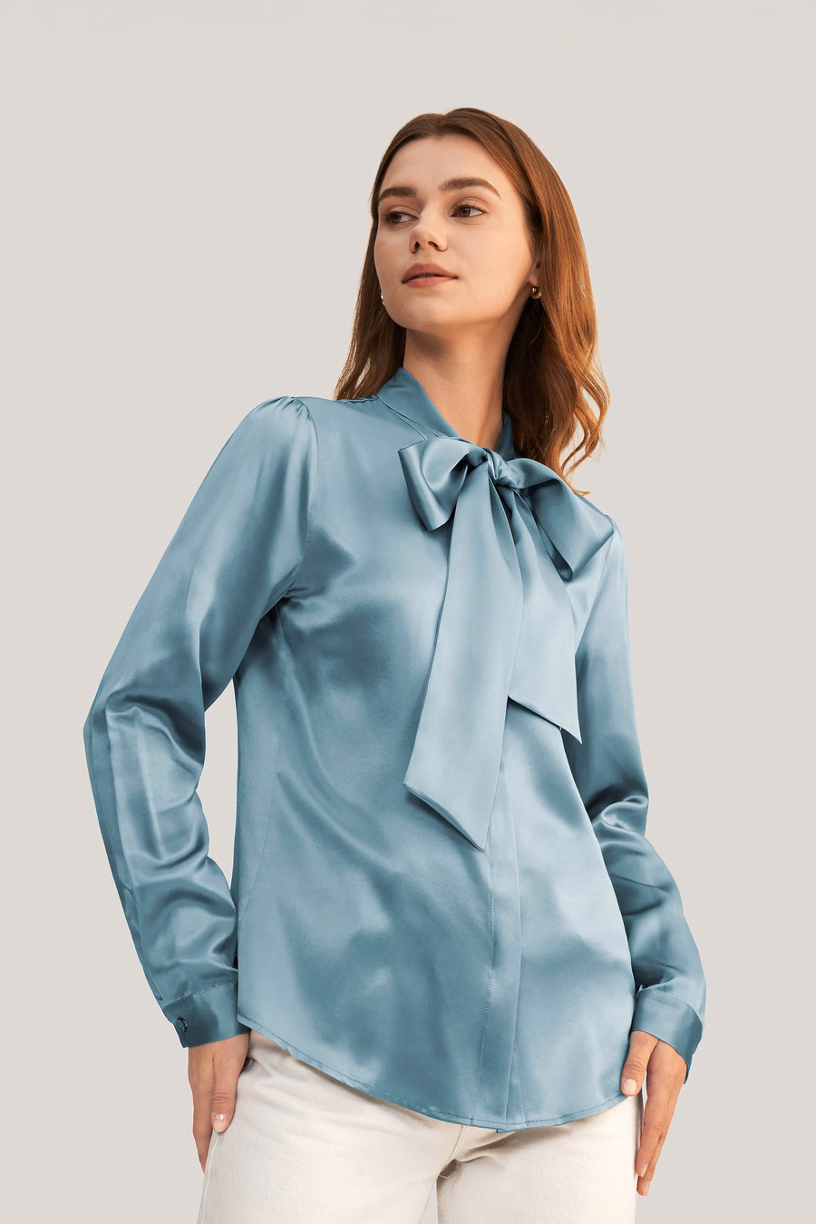 Donna Blusa in Seta con Fiocco