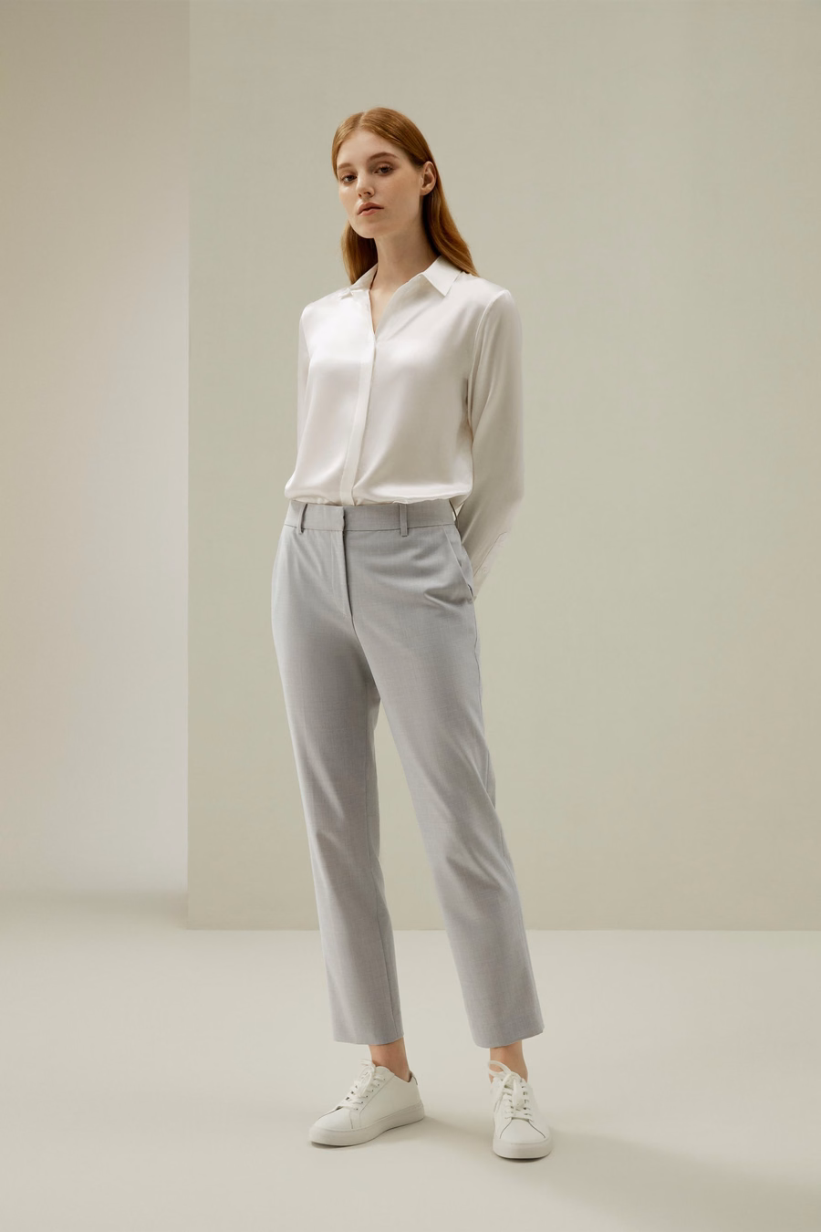 Camicia in seta con pattina nascosta di base