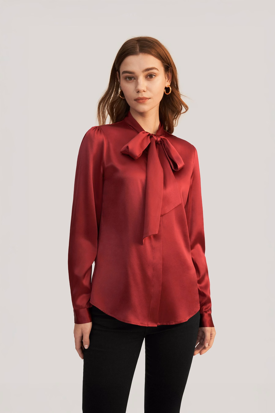Donna Blusa in Seta con Fiocco
