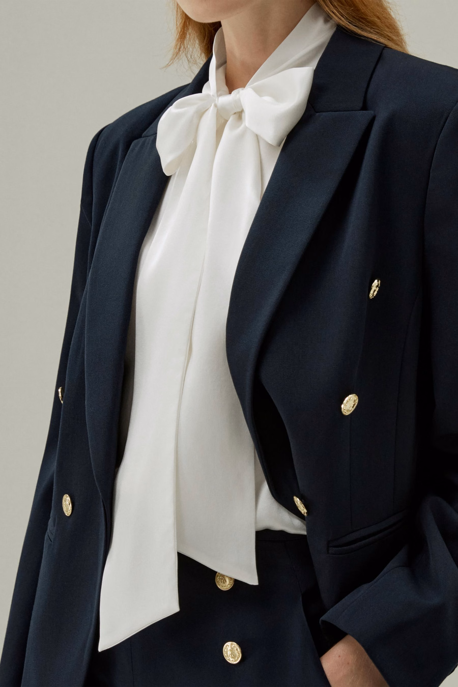 Donna Blusa in Seta con Fiocco