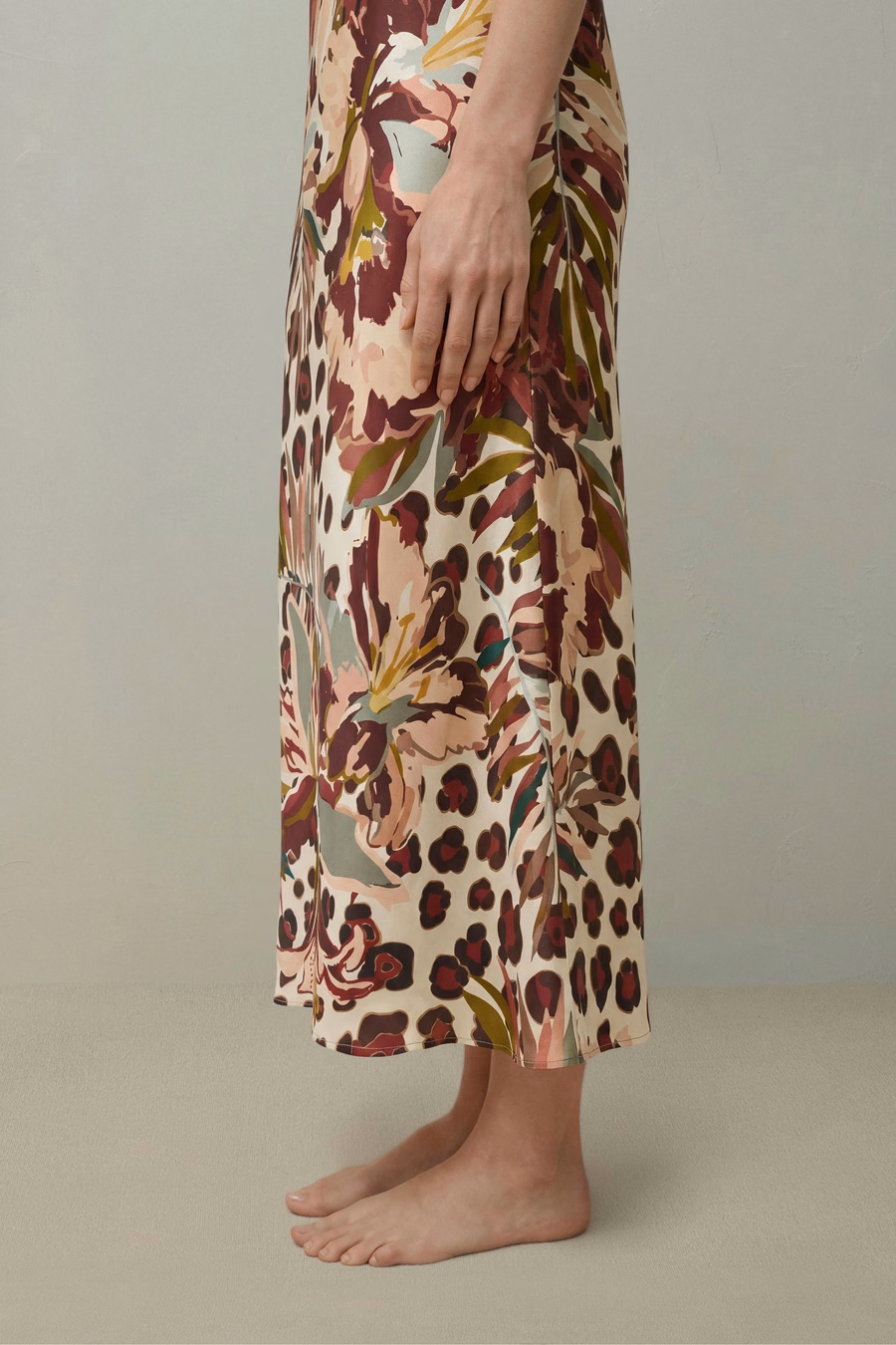 Maxi Vestito da Notte in Seta Minimalista